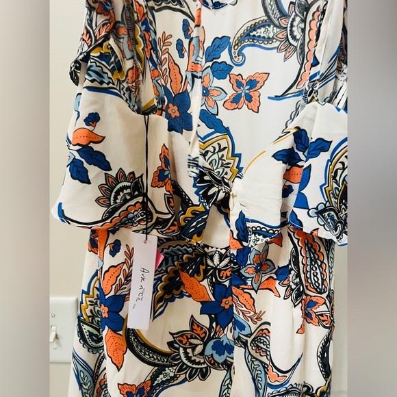 Nwtstunning multicolor romper size small - Picture 7 of 7